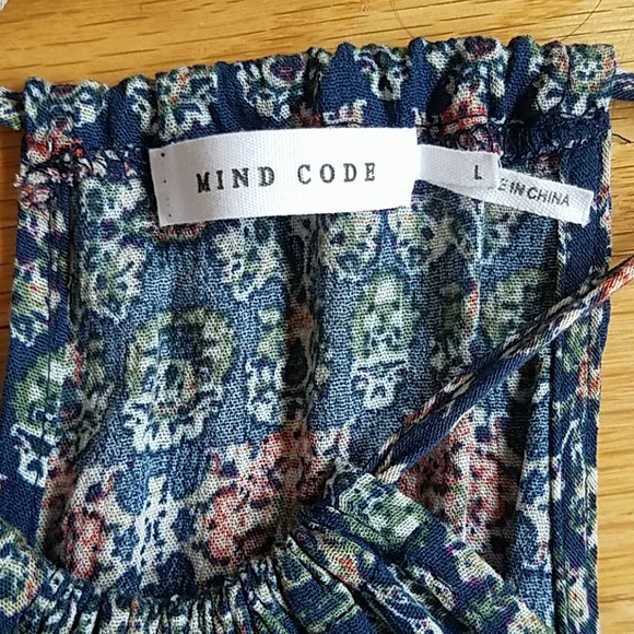 Romper - Picture 3 of 4